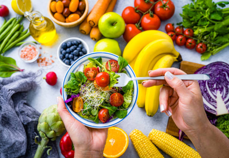 Lợi ích và rủi ro của chế độ ăn toàn trái cây